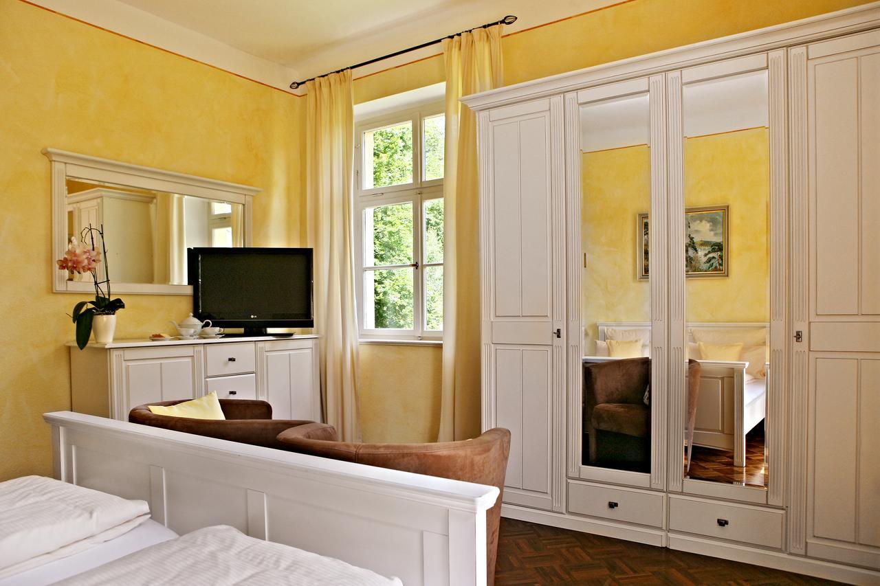 Rhoen Hotel Waldcafe St. Georg Staatsbad Brückenau Dış mekan fotoğraf